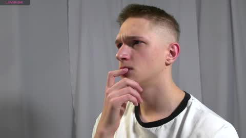 Dustyn online show from January 2025 02:30:02 PM