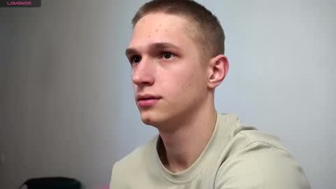 Dustyn online show from February 2025 07:27:02 PM