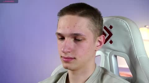 Dustyn online show from March 2025 07:38:01 PM