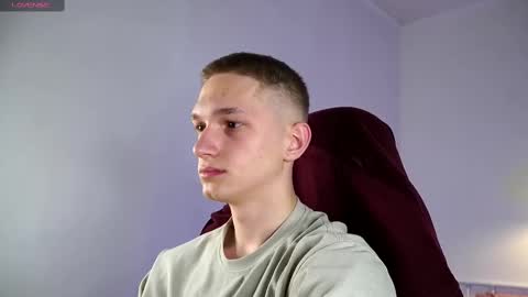 Dustyn online show from March 2025 07:45:01 AM