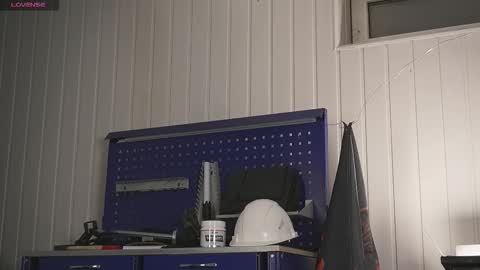 Dustyn online show from September 2025 04:39:01 PM