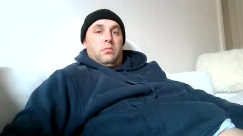 Snapshot of dustyroy09 chatting on June 2026 05:17:01 AM dustyroy09 online show from June 2026 05:17:01 AM