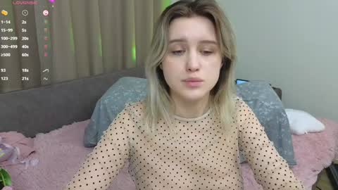 Dusya online show from January 2025 07:35:02 PM