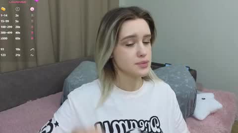 Dusya online show from February 2025 03:38:01 PM