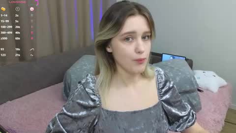 Dusya online show from February 2025 04:36:02 PM