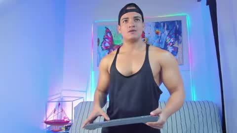 dwayne_esteven10 online show from May 2026 11:11:01 PM
