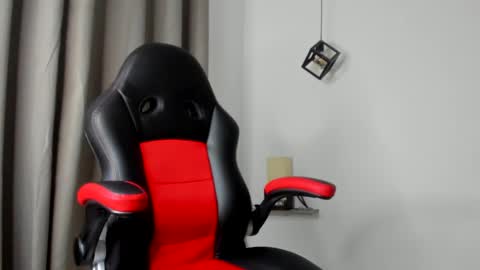 Snapshot of dwaynehoff chatting on March 2025 08:13:01 AM DWAYNIE online show from March 2025 08:13:01 AM