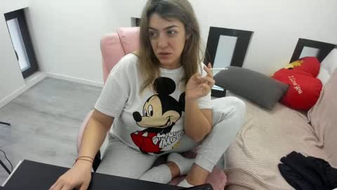 dayana online show from March 2026 04:35:01 AM