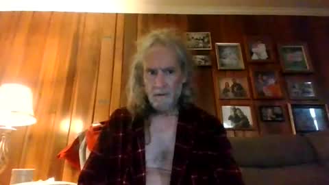 dyankee68 online show from November 2025 12:11:02 PM