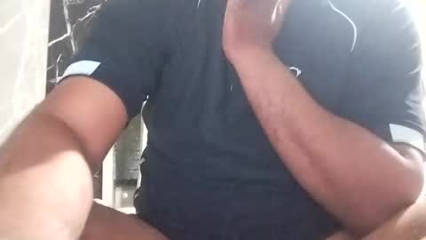 Rockhandsome online show from April 2026 05:13:02 PM