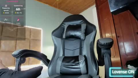 Snapshot of dyla_n18_ chatting on May 2026 09:34:01 PM dyla_n18_ online show from May 2026 09:34:01 PM
