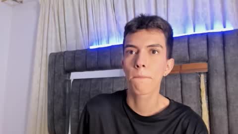 Snapshot of dylan_2005 chatting on September 2025 11:22:02 AM Dylan online show from September 2025 11:22:02 AM