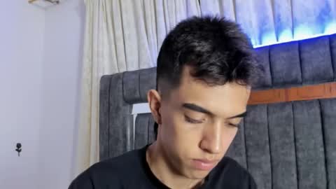 Snapshot of dylan_2005 chatting on September 2025 11:25:01 AM Dylan online show from September 2025 11:25:01 AM