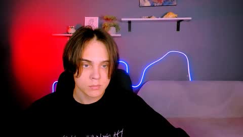 dylan_bold online show from October 2025 01:01:01 PM