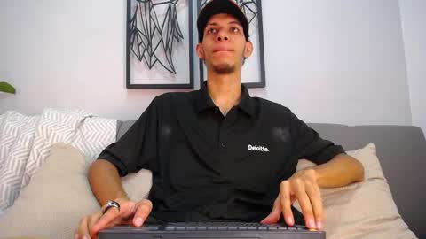 dylan_scotts online show from September 2025 07:50:02 PM