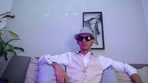 dylan_scotts online show from October 2025 08:41:01 PM