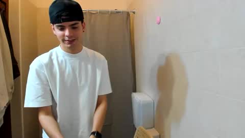 D Y L A N online show from February 2026 06:44:01 PM