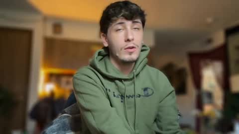 Dylan Daniel 7.8 online show from September 2025 09:15:01 PM