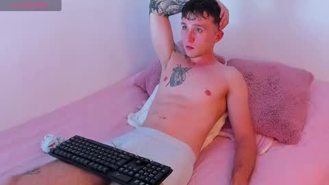 ---DYLAN--- online show from February 2025 11:27:01 PM