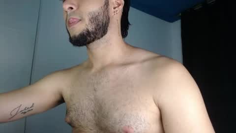 Snapshot of dylanxfun chatting on May 2026 05:02:02 AM dylanxfun online show from May 2026 05:02:02 AM