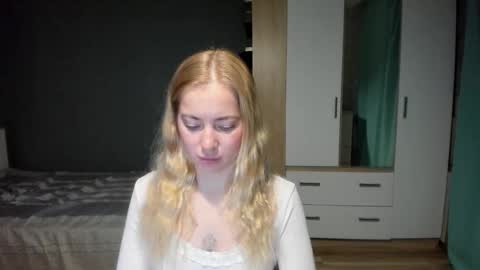 fansly - yourbestbaby online show from December 2025 03:58:02 AM