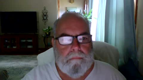 earl52 online show from July 2026 01:02:01 PM