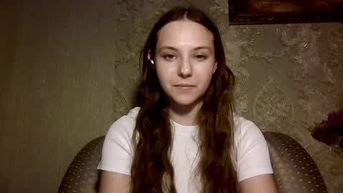 Yuni online show from April 2026 04:23:01 PM