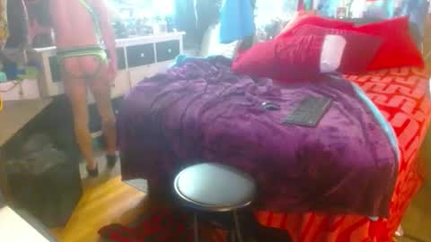 Snapshot of eastbayboy57 chatting on February 2026 01:03:01 AM eastbayboy57 online show from February 2026 01:03:01 AM