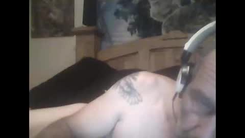 Snapshot of easye4015 chatting on October 2025 11:42:02 AM Easye online show from October 2025 11:42:02 AM