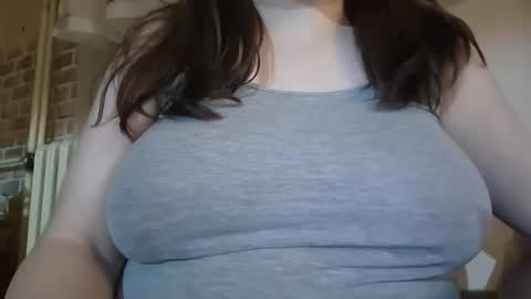 easysmart000 online show from September 2025 04:53:02 PM