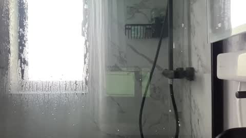 Snapshot of eatmypie69 chatting on December 2024 12:31:01 PM Nadia Ferreira  online show from December 2024 12:31:01 PM