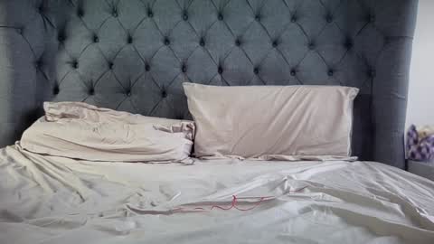 Snapshot of eatmypie69 chatting on January 2025 12:51:02 PM Nadia Ferreira  online show from January 2025 12:51:02 PM