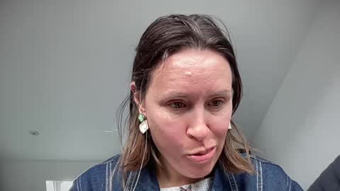 Snapshot of eatmypie69 chatting on November 2025 09:43:01 AM Nadia Ferreira  online show from November 2025 09:43:01 AM