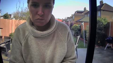 Nadia Ferreira  online show from February 2026 10:36:01 AM