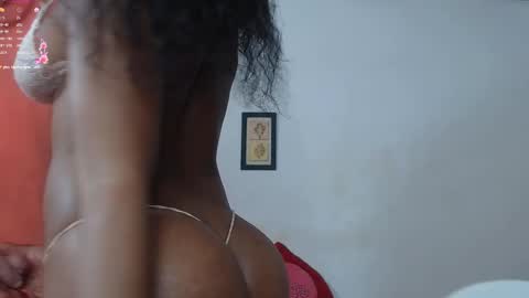 Laraand Drake online show from December 2024 11:56:02 AM