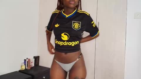 Snapshot of ebony_angelina chatting on October 2025 08:22:01 AM Angelina online show from October 2025 08:22:01 AM