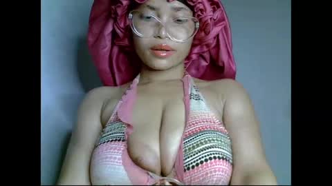 Snapshot of ebony_badgurl chatting on May 2026 08:03:02 PM Ebony badgurl online show from May 2026 08:03:02 PM