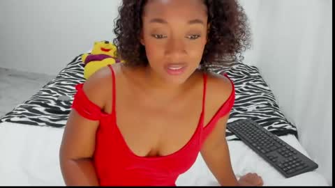 Snapshot of ebony_banks chatting on June 2026 01:45:01 AM Liz online show from June 2026 01:45:01 AM
