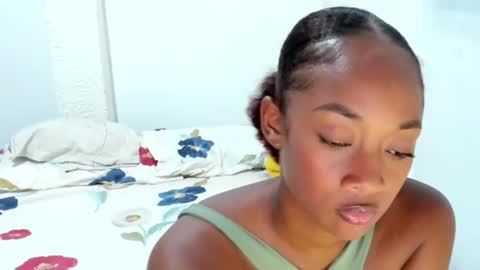 Snapshot of ebony_banks chatting on July 2026 03:34:02 AM Liz online show from July 2026 03:34:02 AM