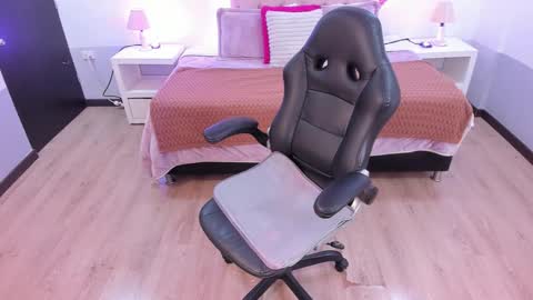Snapshot of ebony_fantasy2 chatting on September 2025 11:47:01 AM ebony_fantasy2 online show from September 2025 11:47:01 AM