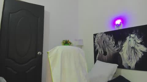 Snapshot of ebony_katterin chatting on February 2025 07:10:01 PM ebony_katterin online show from February 2025 07:10:01 PM