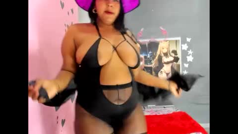 Snapshot of ebony_luna1 chatting on October 2025 06:09:01 PM ebony_luna1 online show from October 2025 06:09:01 PM