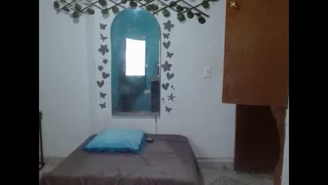 ebony_luna1 online show from March 2026 05:28:01 PM