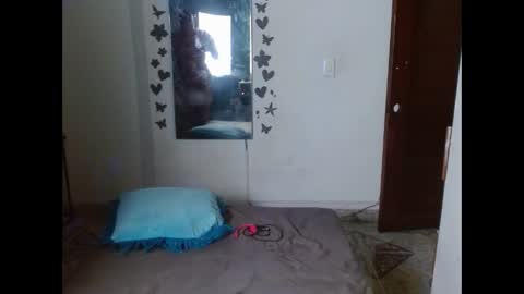 ebony_luna1 online show from March 2026 07:53:02 PM