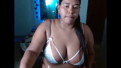 Snapshot of ebony_luna1 chatting on June 2026 08:08:01 PM ebony_luna1 online show from June 2026 08:08:01 PM