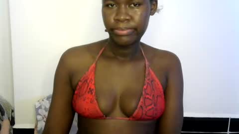 Snapshot of ebony_lynne chatting on July 2026 03:06:02 PM ebony_lynne online show from July 2026 03:06:02 PM