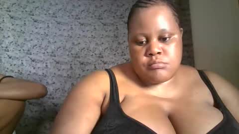 Snapshot of ebony_magixs chatting on September 2025 01:40:01 AM ebony_magixs online show from September 2025 01:40:01 AM