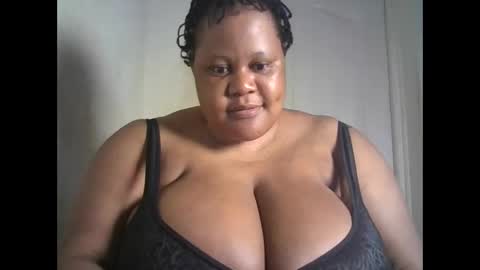 Snapshot of ebony_magixs chatting on October 2025 06:33:01 AM ebony_magixs online show from October 2025 06:33:01 AM