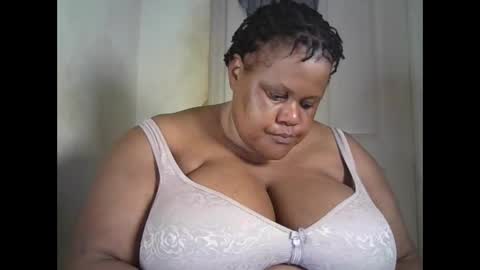 Snapshot of ebony_magixs chatting on October 2025 03:54:02 PM ebony_magixs online show from October 2025 03:54:02 PM