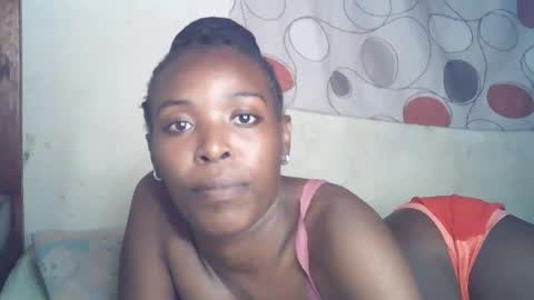 ebony_phoenix12 online show from October 2025 06:38:02 PM